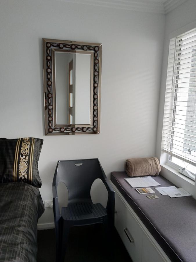 C'Est La Vie Bed & Breakfast Όλμπανι Εξωτερικό φωτογραφία